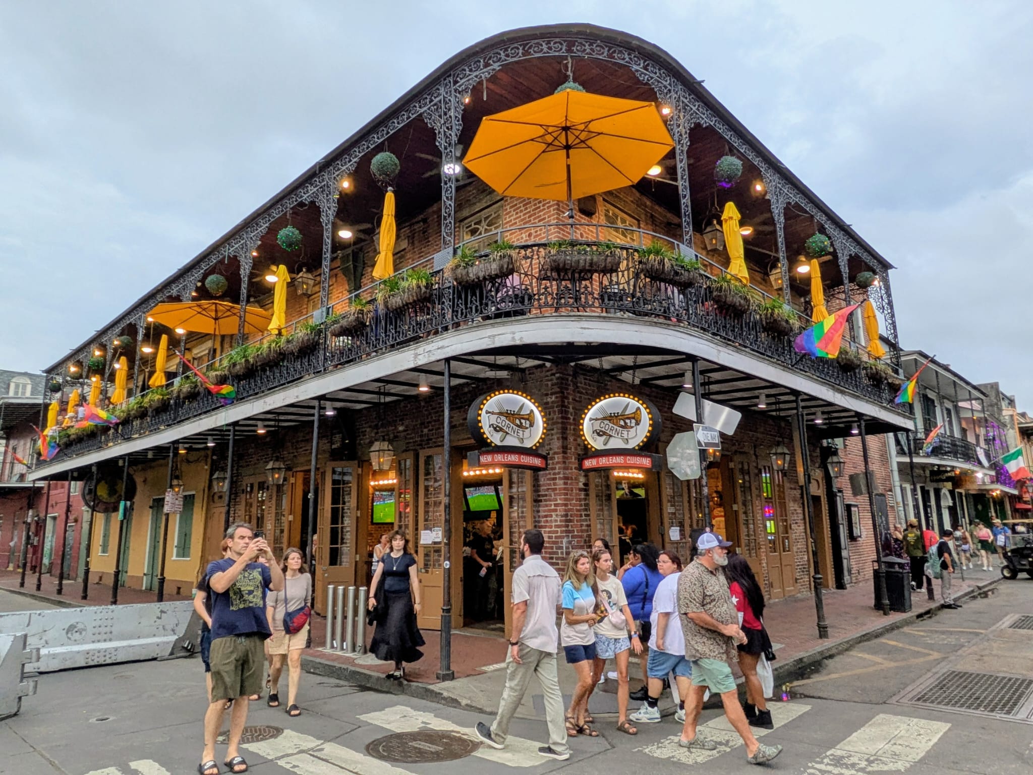 Una de las calles del barrio francés de Nueva Orleans