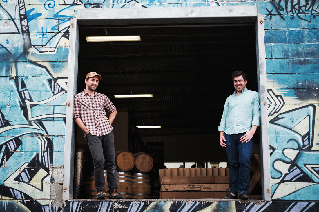Andrew Lohfeld y Patrick Hernandez, de Roulaison Distilling Co